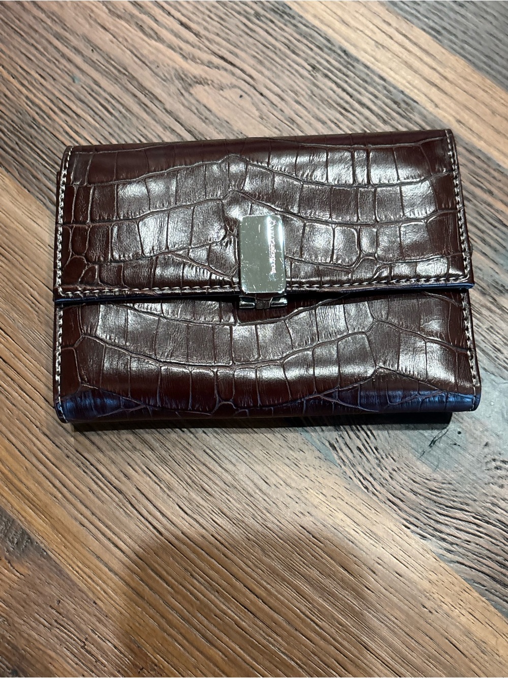 Crocodile Embossed Rich Chocolate Brown Liz Claiborne Trifold Wallet, Organizer